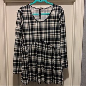 NWOT Agnes & Dora Plaid Muse Top